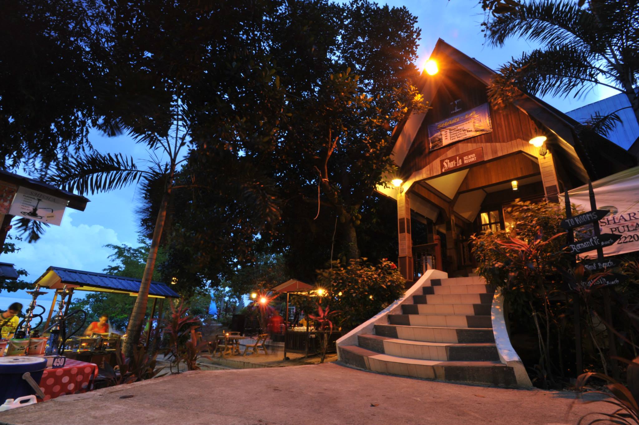 Room And Breakfast EXCEPT For Low Season