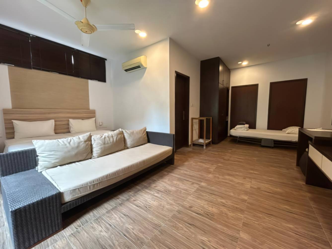 Deluxe Twin+Mattress