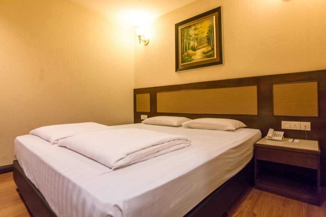 PREMIUM STANDARD WITHOUT WINDOW ROOM