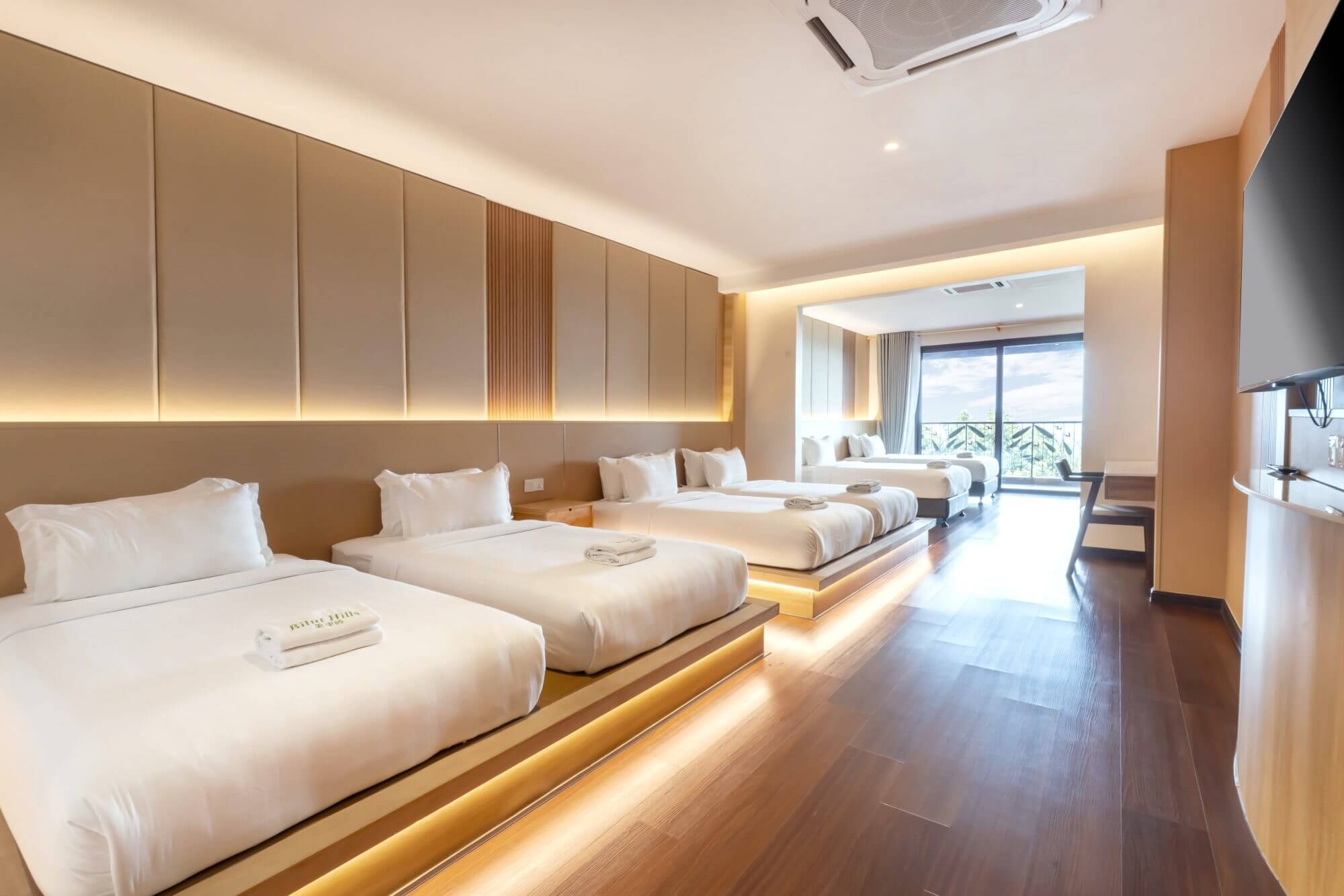 SP Deluxe Suite (Family)