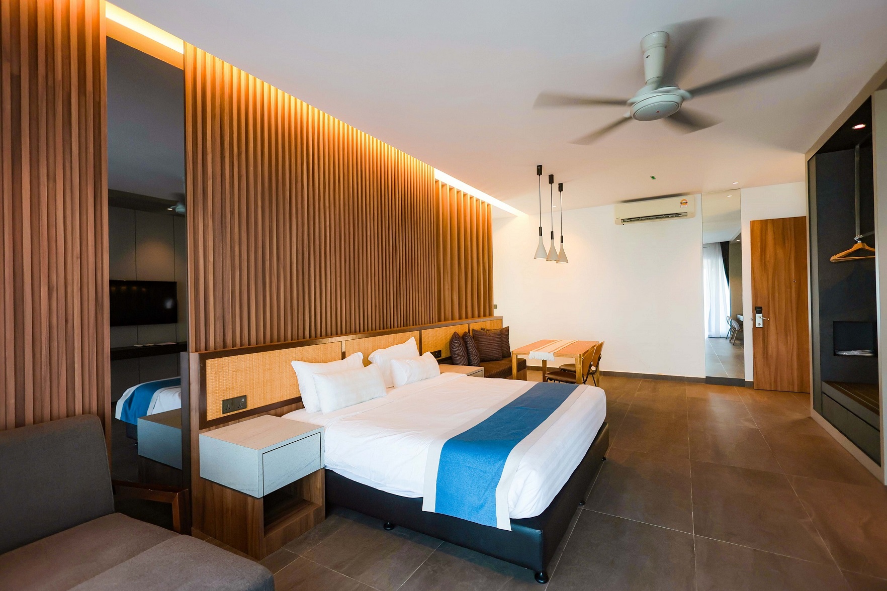 Seaview Premier (Upper & Ground)