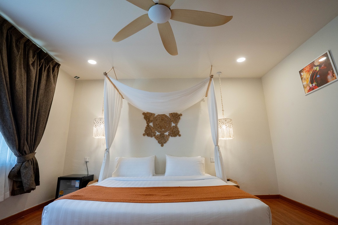 Timber House Twin Room (Double Bed)